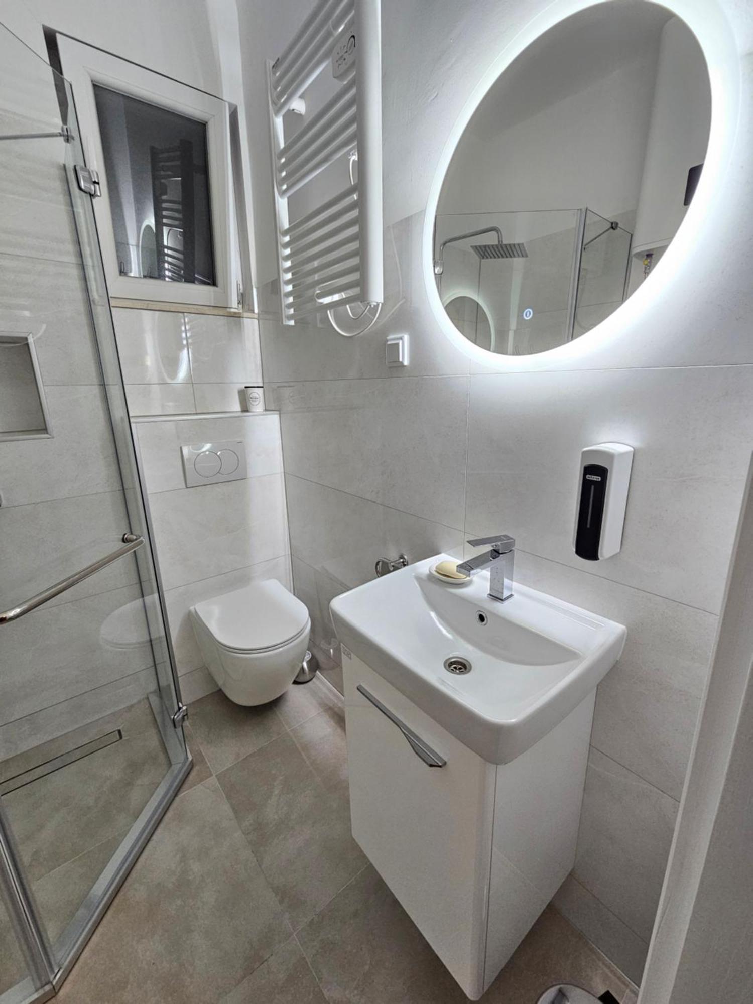Retreat Apartment *
