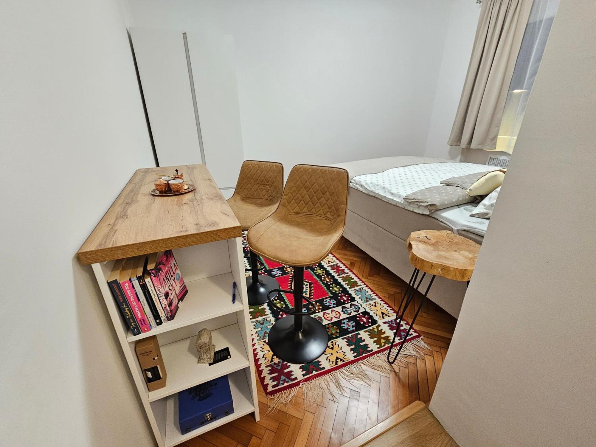 Retreat Apartment *