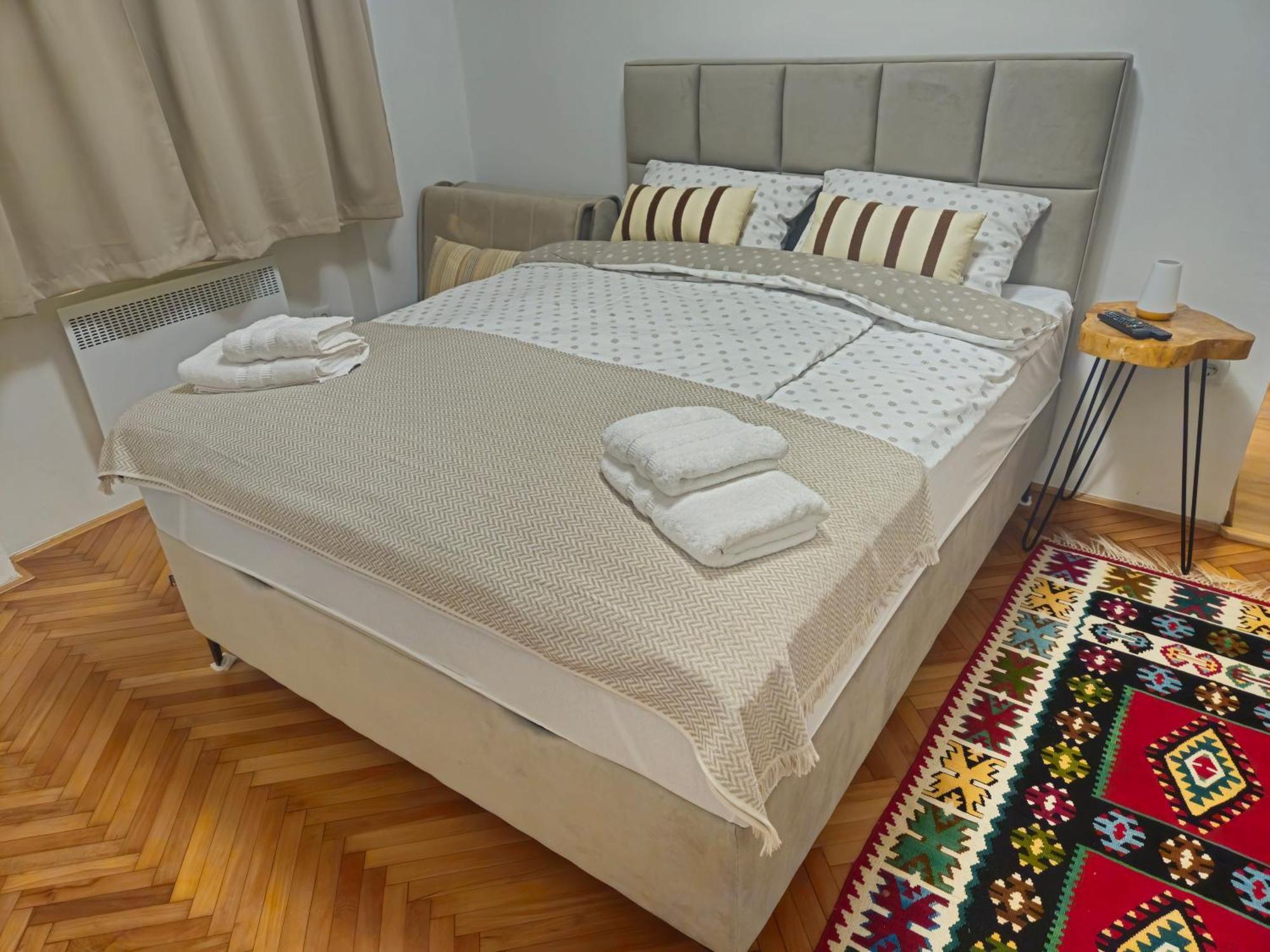 Retreat Apartment *